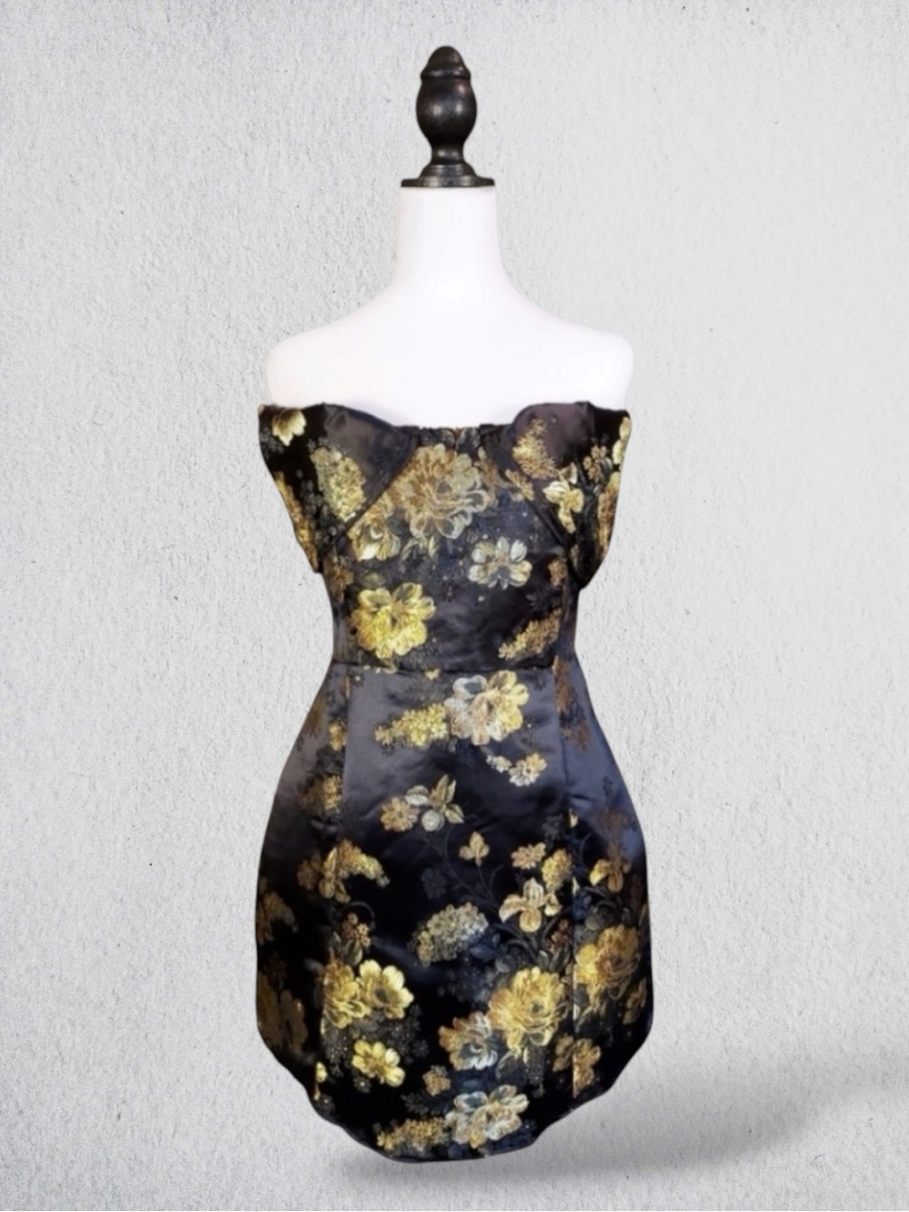 PrettyLittleThing Dress Black Gold Satin Floral Jacquard Off the Shoulder 10 NWT
